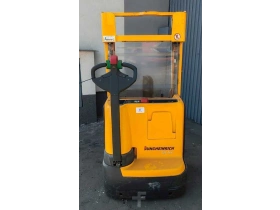 Jungheinrich EJC 112 2.5m/ free lift/ 3523mh/ 2015y - Zdjęcie: 2