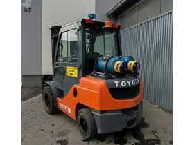 Toyota 02-8FGJF35 3.5t/ 4.3m/ 5000mh/ 4v - Zdjęcie: 2