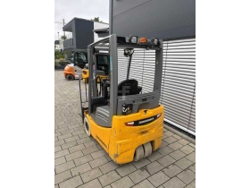 Jungheinrich EFG 215 - Zdjęcie: 2