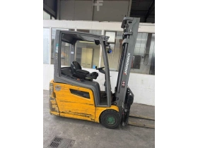 Jungheinrich EFG 216K - Zdjęcie: 1