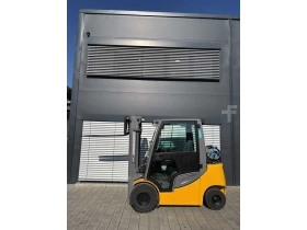 Jungheinrich TFG 425s - Zdjęcie: 2