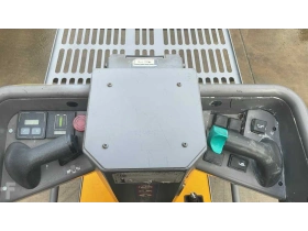 Jungheinrich EKM 202 - Zdjęcie: 2