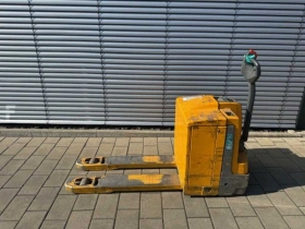 Jungheinrich EJE 220 - Zdjęcie: 1