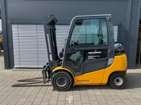 Jungheinrich TFG 425 Triplex 5.000 mm - Zdjęcie: 1